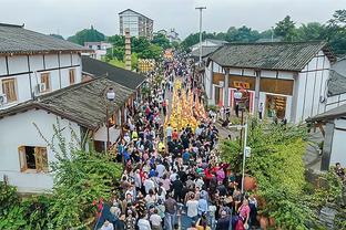 杰伦-威廉姆斯：海沃德能防多个位置&投篮很好 他很适合我们